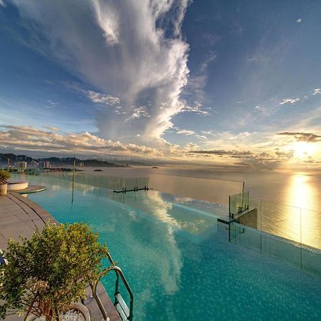 Panorama Central Nha Trang- Vietnam'S Highest Infinitive Rooftop Pool 外观 照片