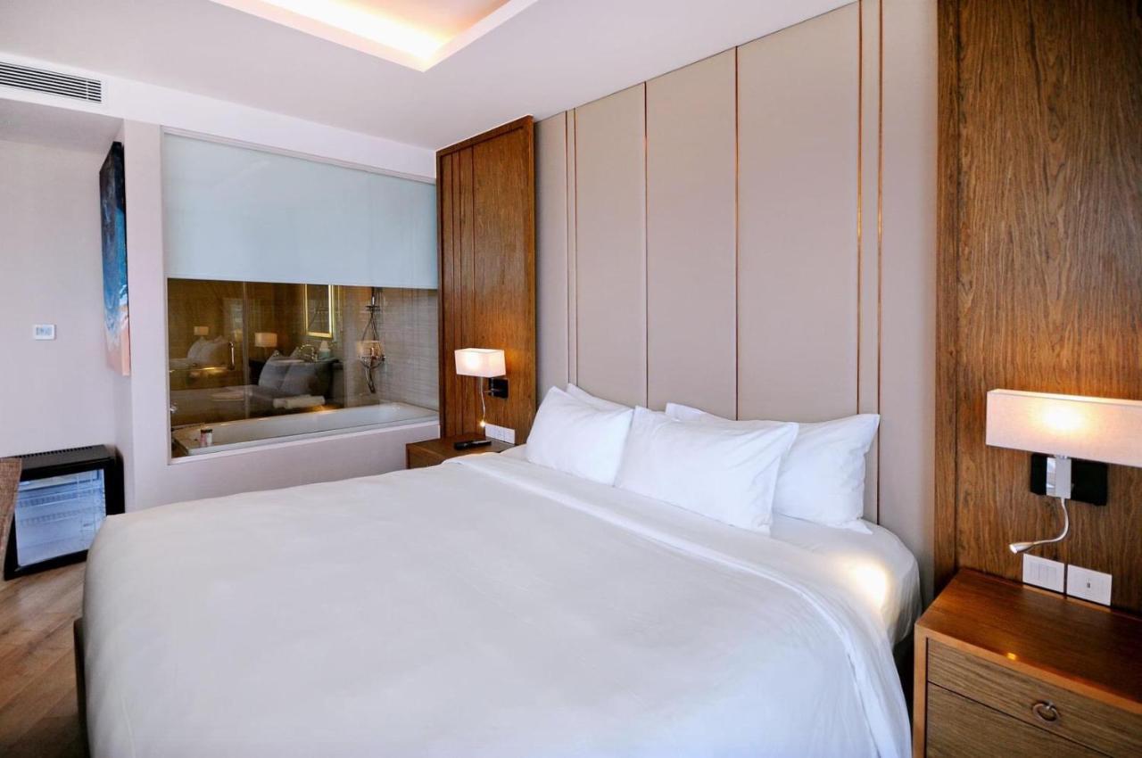 Panorama Central Nha Trang- Vietnam'S Highest Infinitive Rooftop Pool 外观 照片