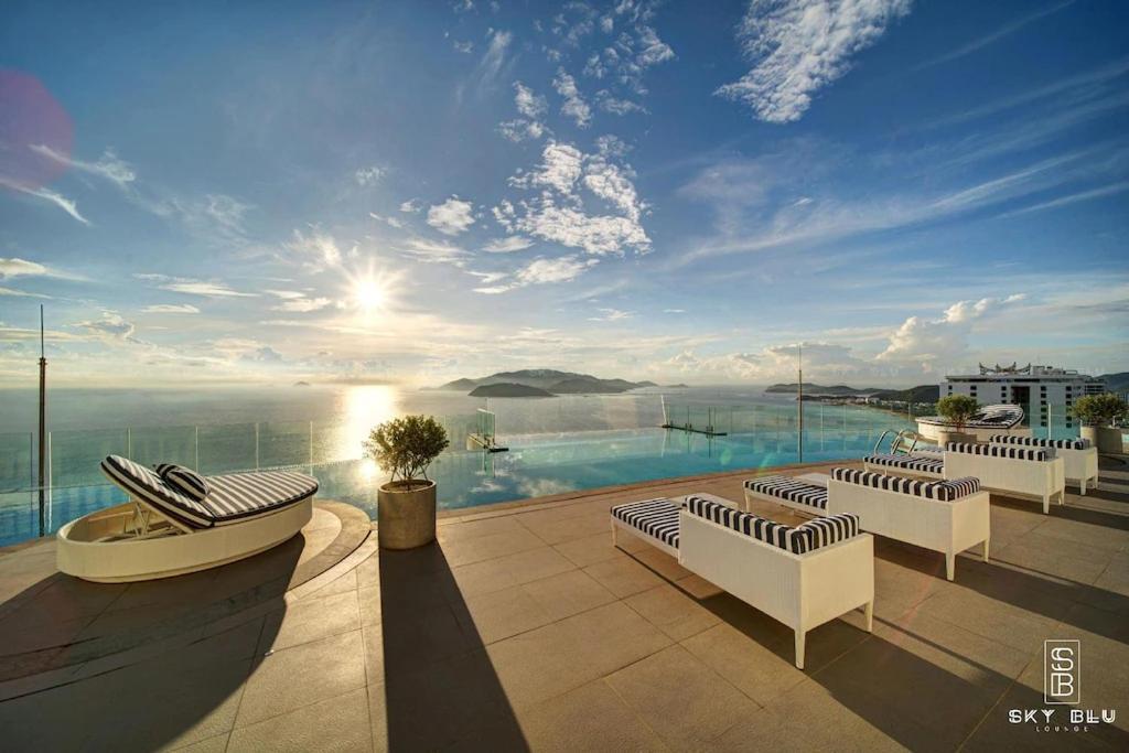 Panorama Central Nha Trang- Vietnam'S Highest Infinitive Rooftop Pool 外观 照片