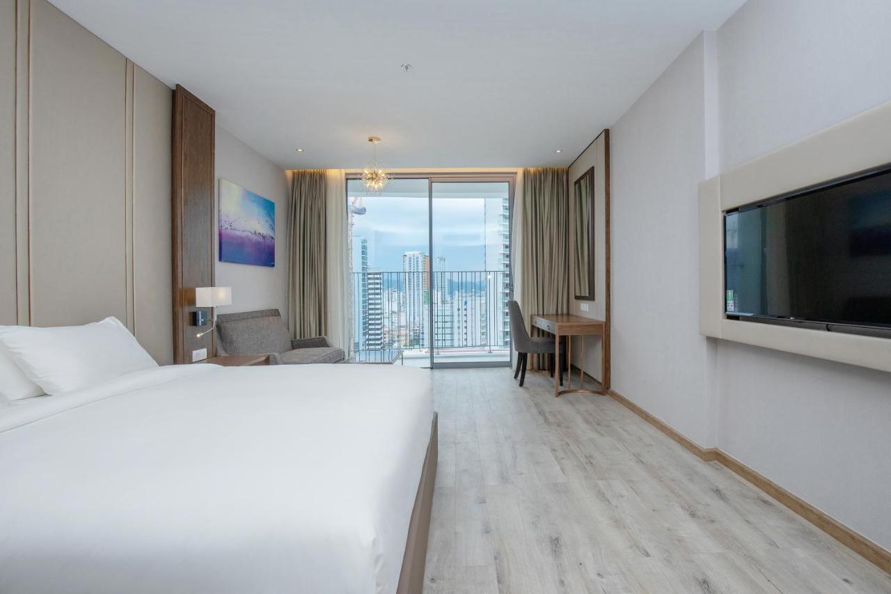 Panorama Central Nha Trang- Vietnam'S Highest Infinitive Rooftop Pool 外观 照片